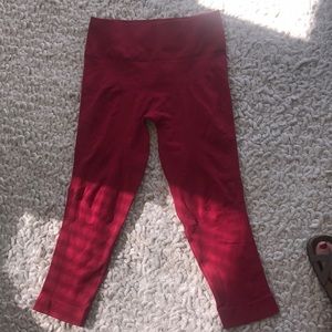 Red Lululemon crop leggings!